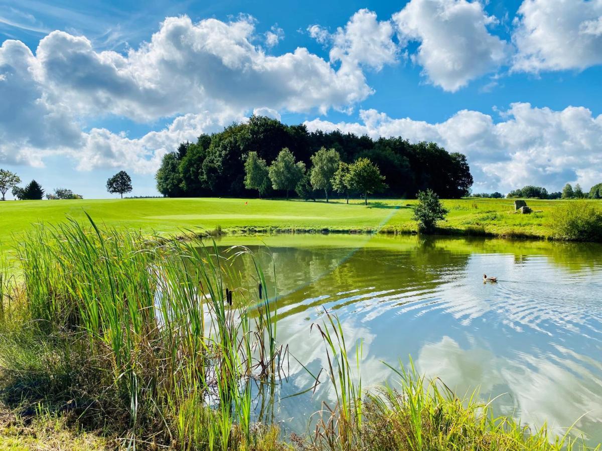 Barrierefreie Ferienwohnungen In Der Naehe Der Golf- Und Freizeitanlage Mudau 外观 照片